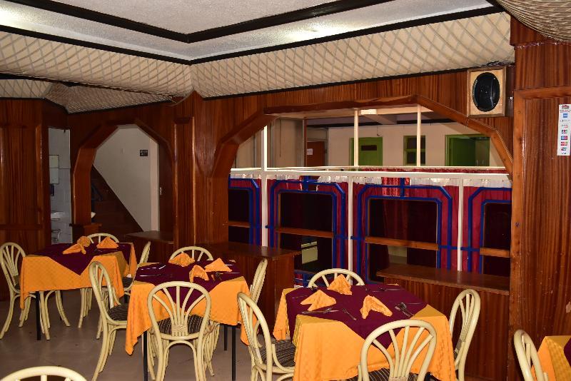 Ibis Hotel Nyeri Exteriér fotografie